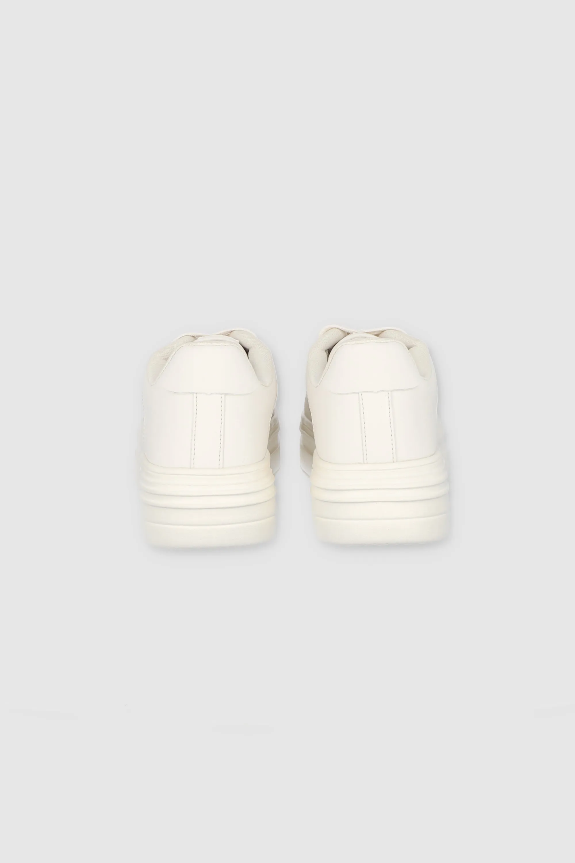 Tenis retro perforado plataforma sold by Shasa product image thumbnail 5