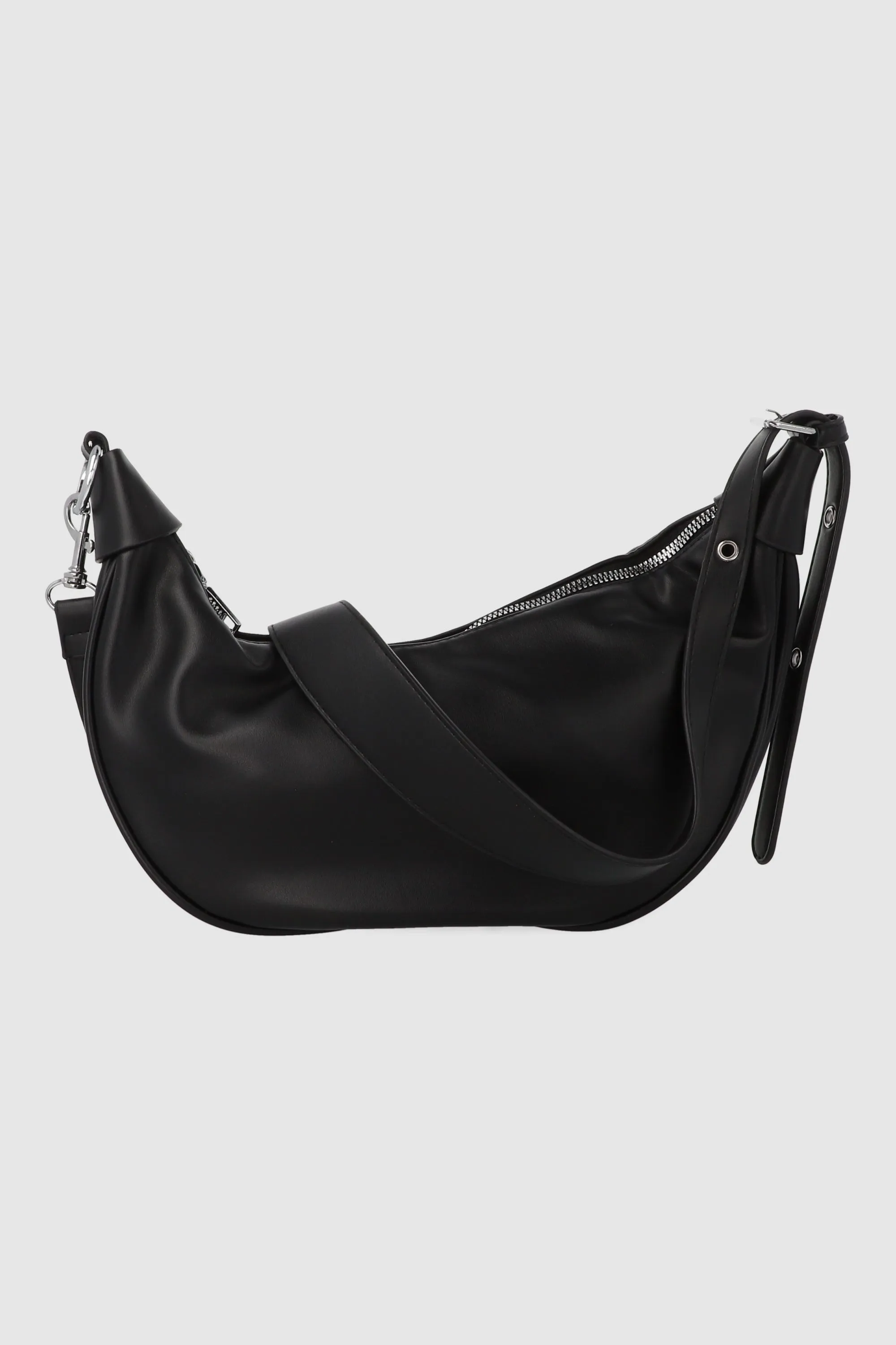 Bolsa moon sold by Shasa