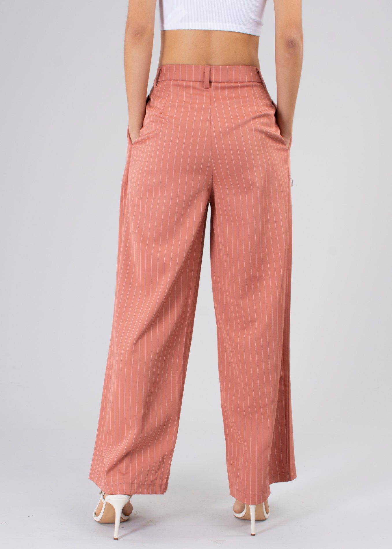 Pantalón wide leg cintura alta pinzas sold by Shasa product image thumbnail 4