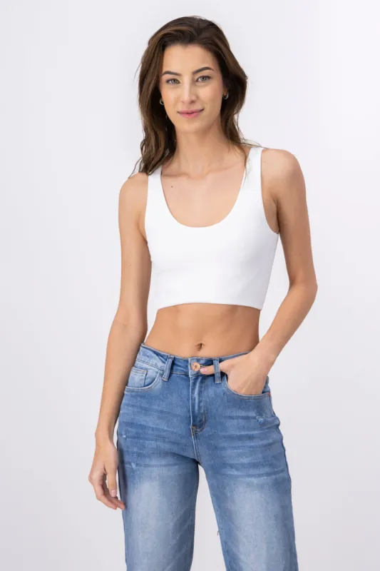 Top crop seamless tirantes sold by Shasa