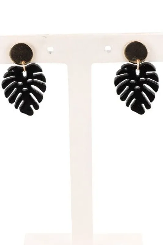 Aretes colgantes hoja círculo sold by Shasa