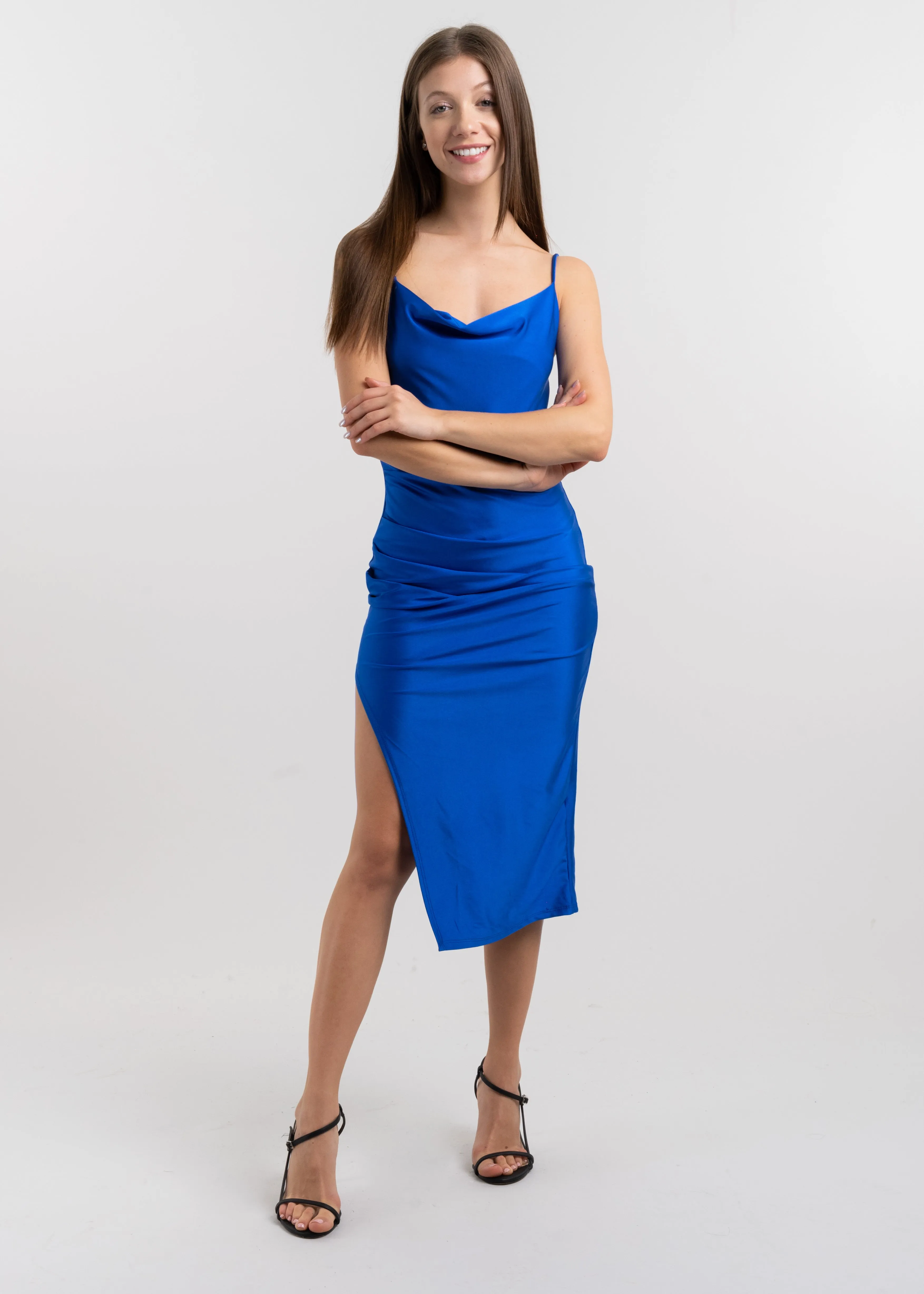 Vestido midi escote drapeado sold by Shasa