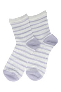 Calcetines textura líneas sold by Shasa