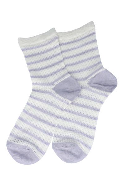 Calcetines textura líneas sold by Shasa