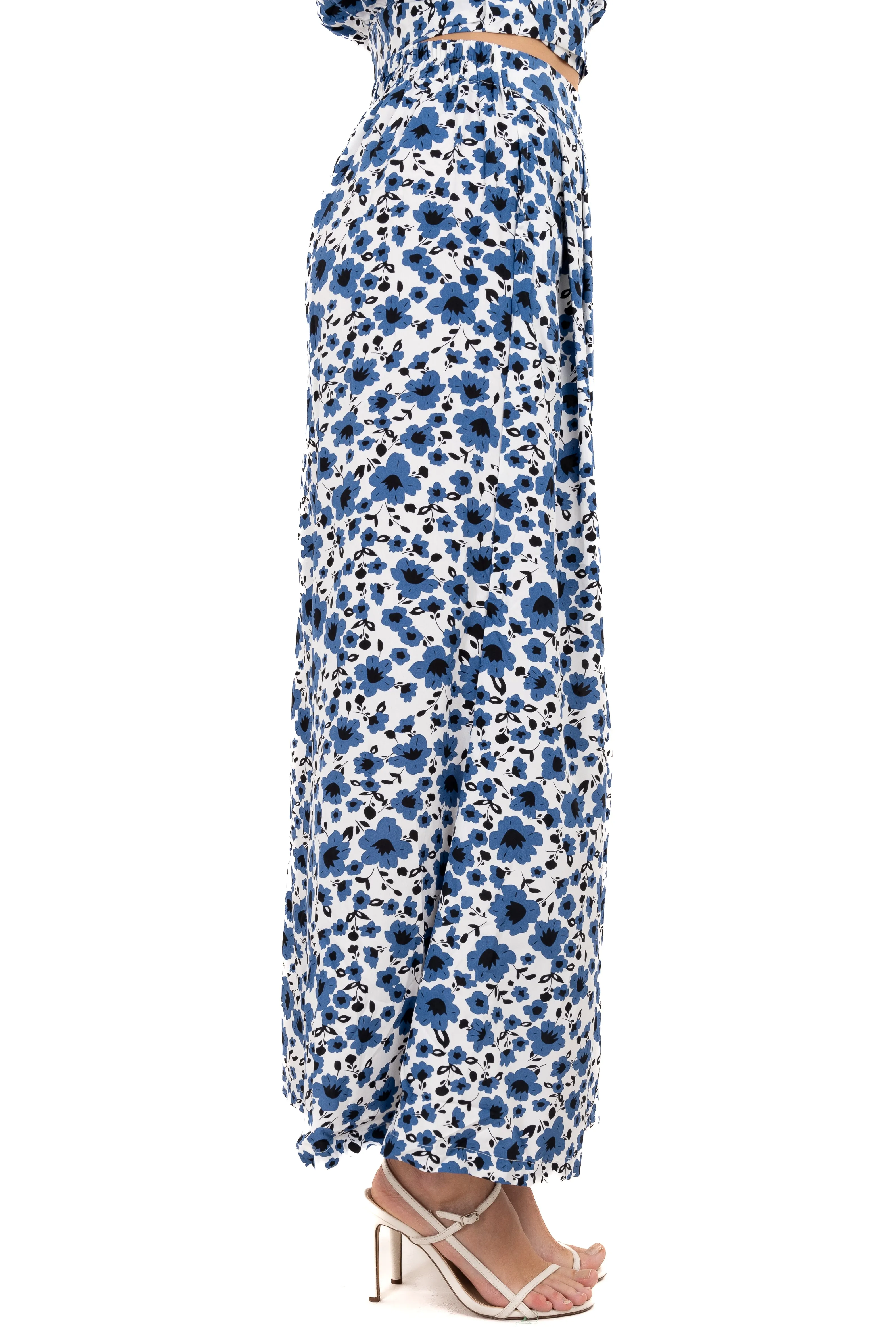 Pantalón amplio estampado flores sold by Shasa product image thumbnail 3