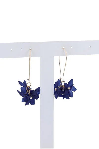 Aretes largos flores sold by Shasa