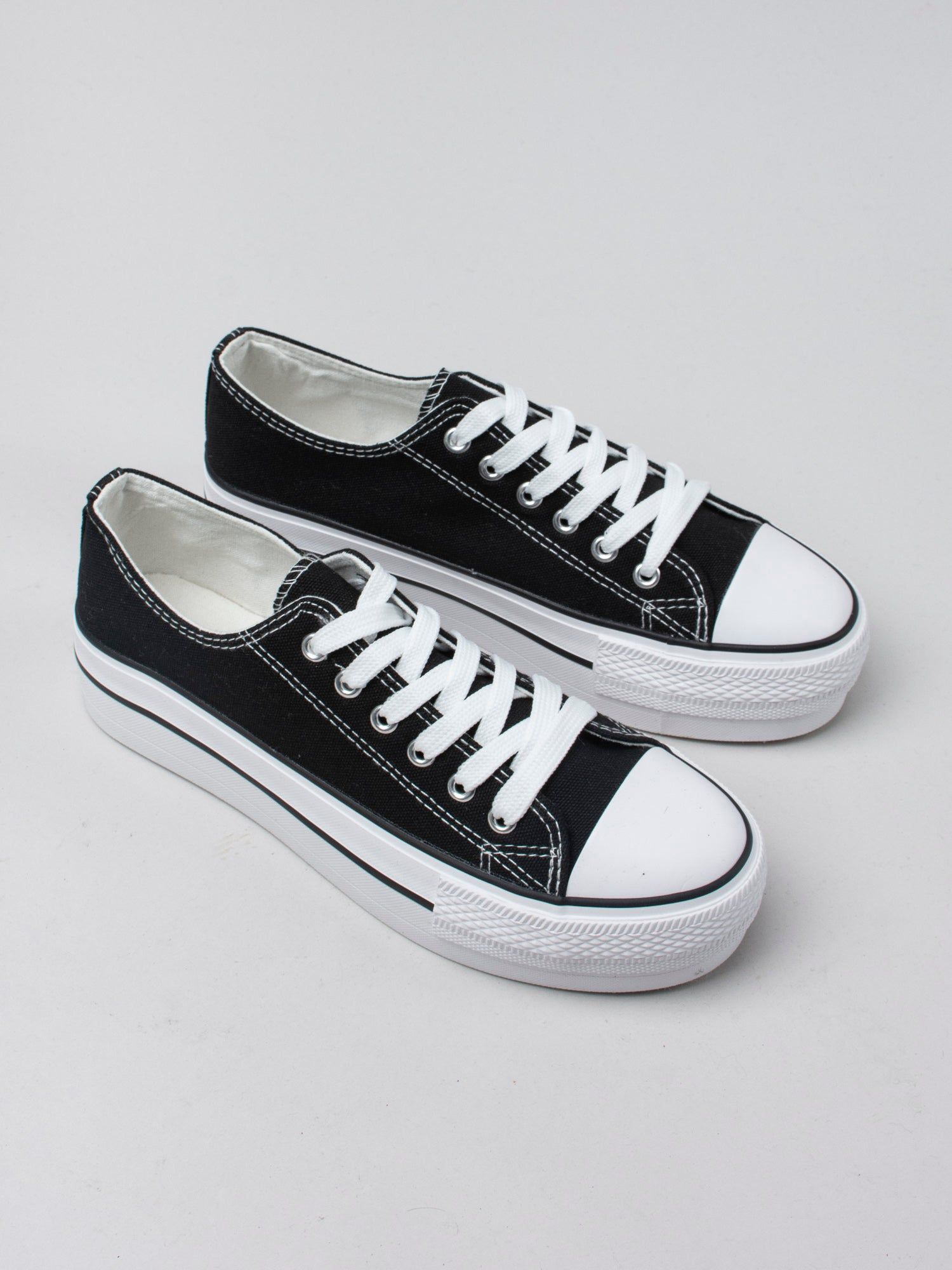 Tenis clásico canvas plataforma sold by Shasa product image thumbnail 5