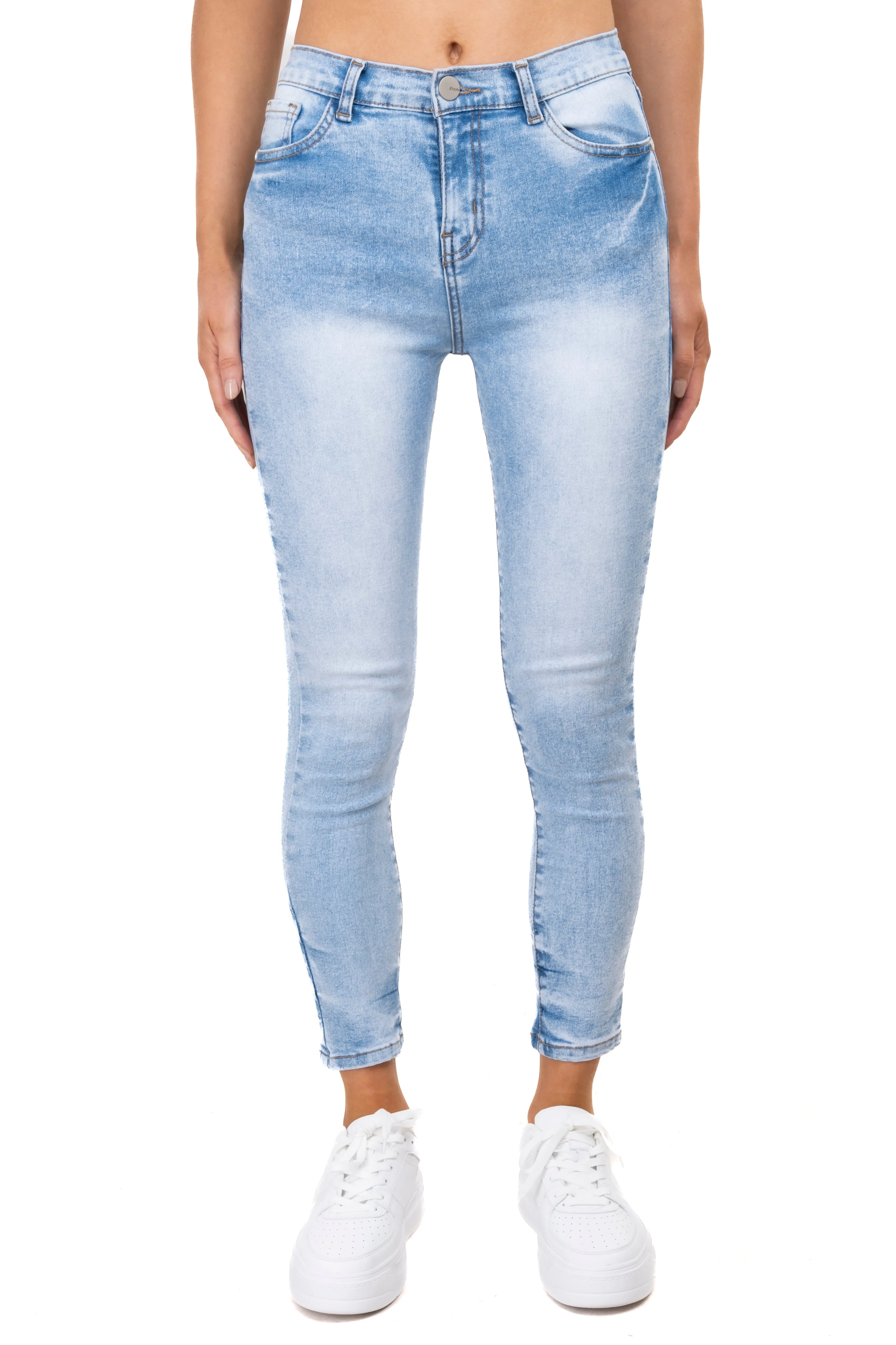 Jeans skinny cintura media sold by Shasa