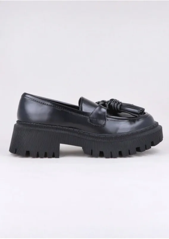Loafers Efecto Piel Colgantes sold by Shasa