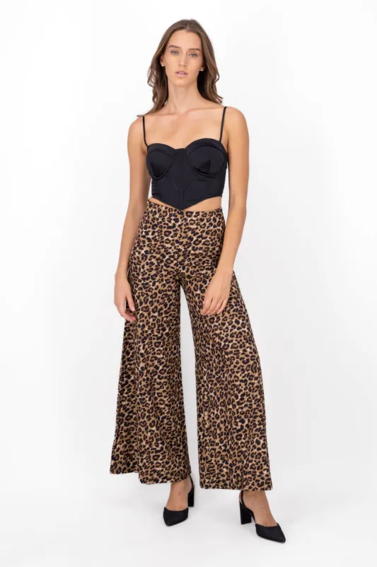Pantalon amplio animal print sold by Shasa
