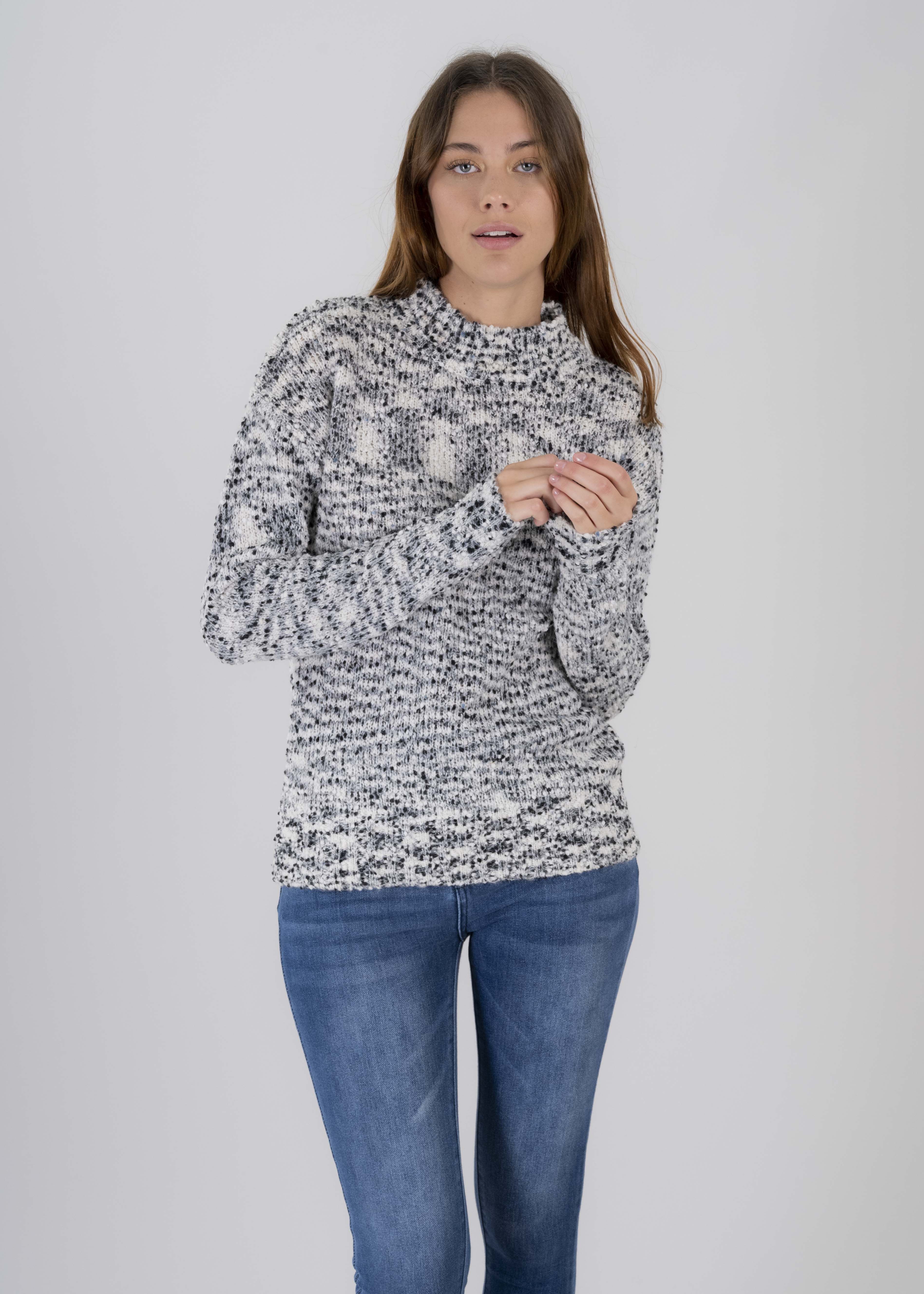 Suéter jaspeado cuello alto sold by Shasa
