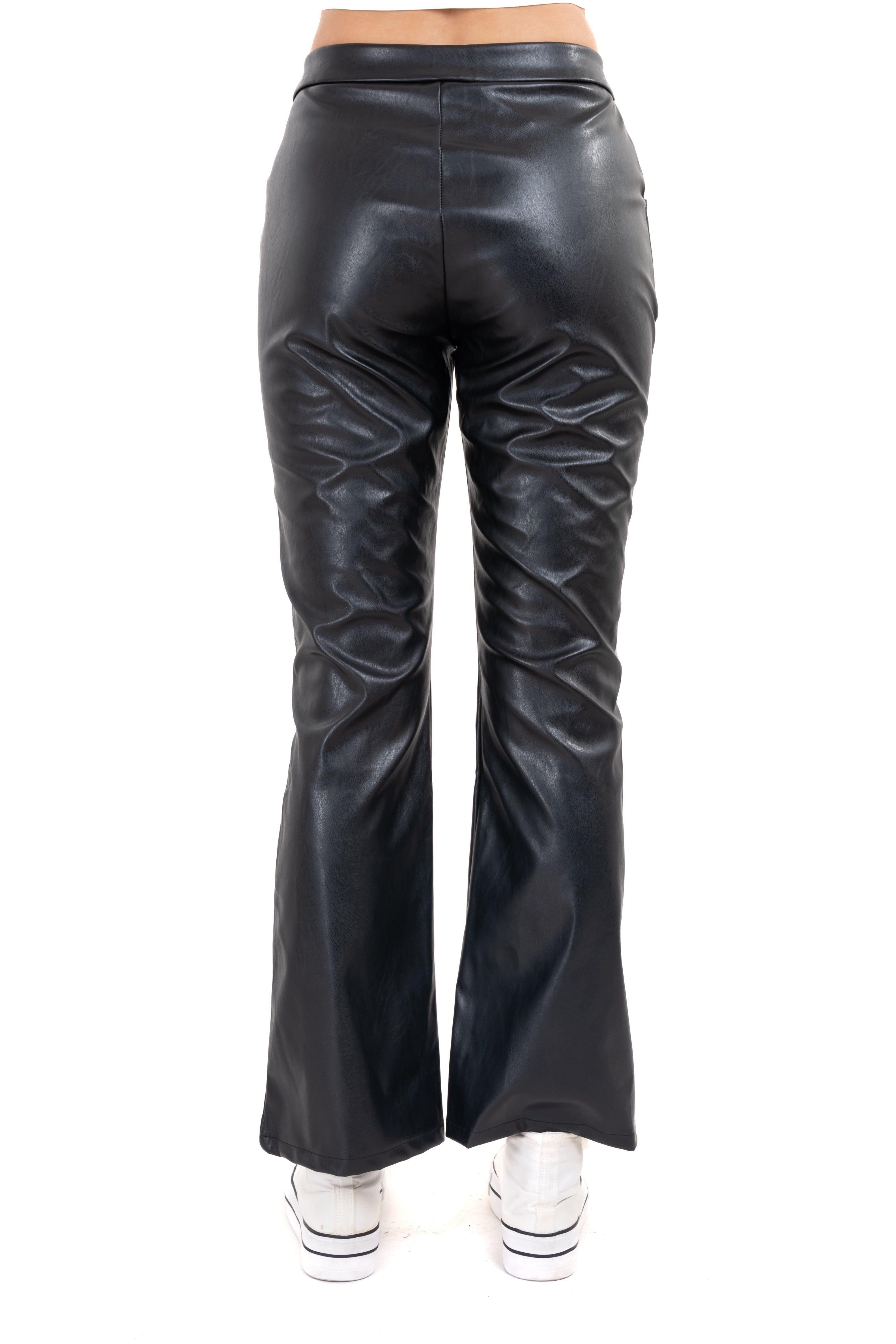 Pantalón flared efecto piel sold by Shasa product image thumbnail 4