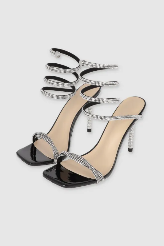 Tacón Brillos Serpiente sold by Shasa