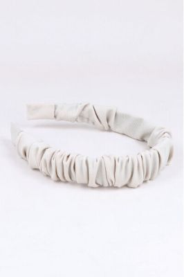 Diadema tela plisada sold by Shasa