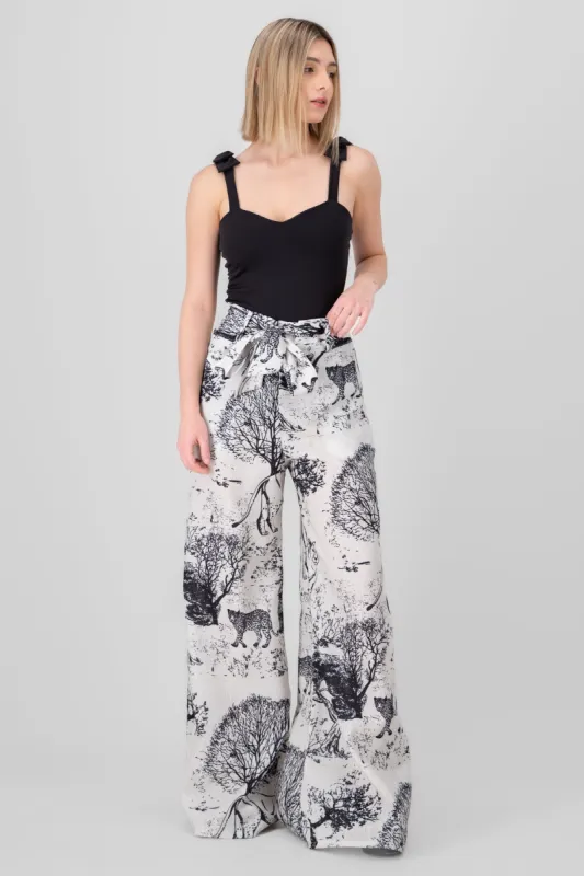 Pantalon ligero estampado sabana hypsters sold by Shasa