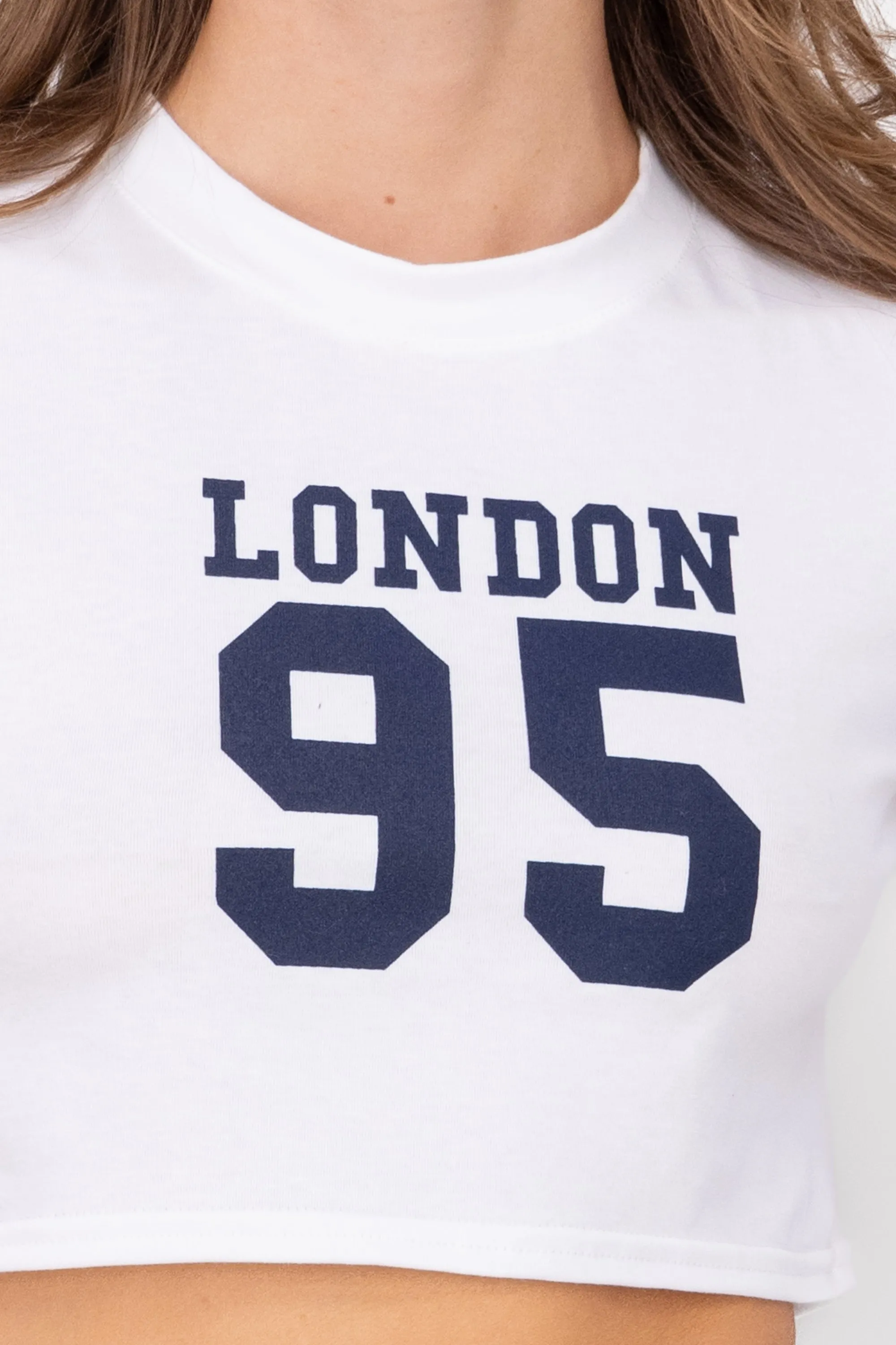 Playera cropped estampado londres sold by Shasa product image thumbnail 5