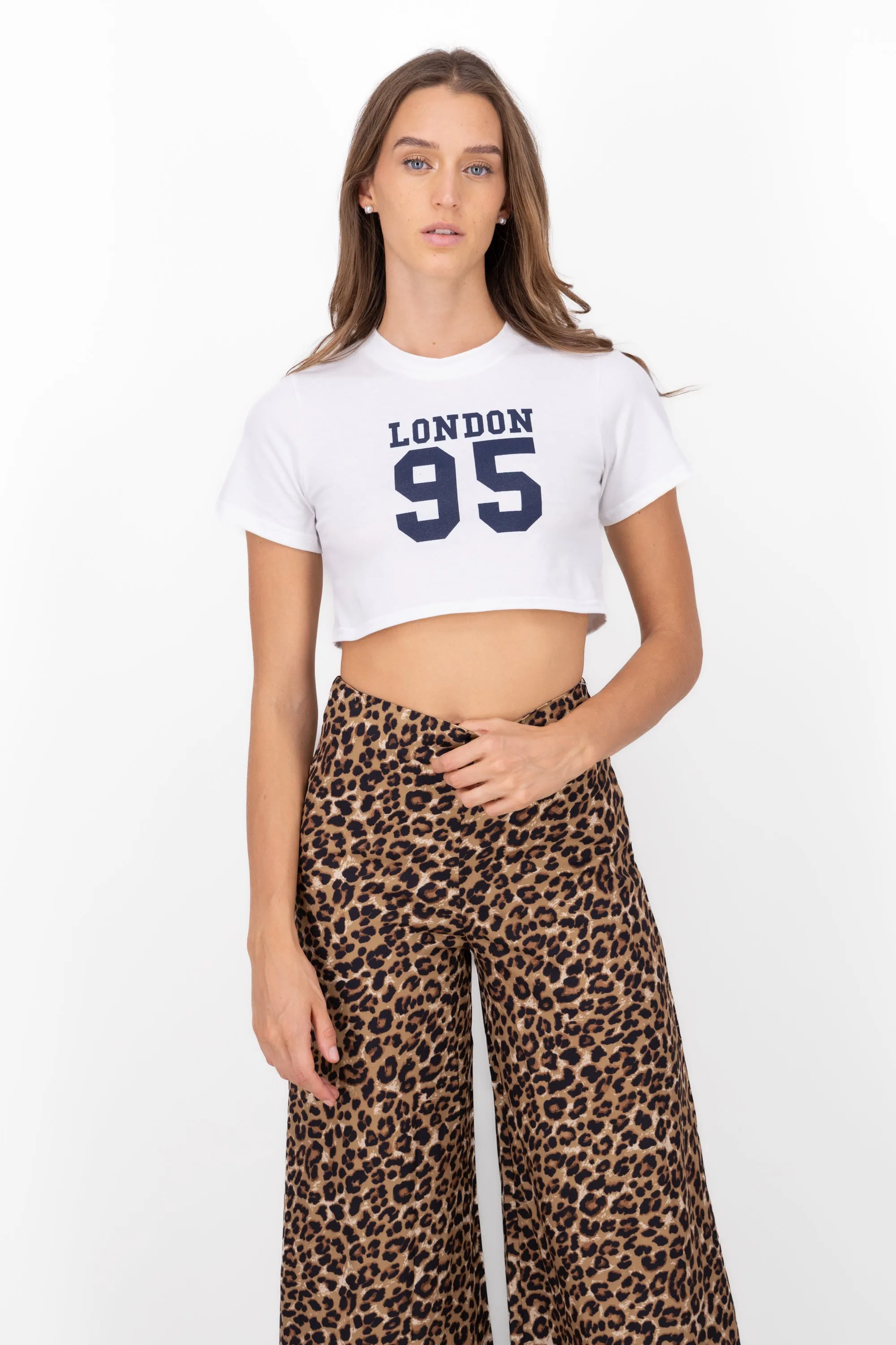 Playera cropped estampado londres sold by Shasa product image thumbnail 2
