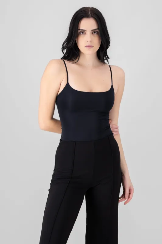 Bodysuit liso tirantes forrado doble tela sold by Shasa