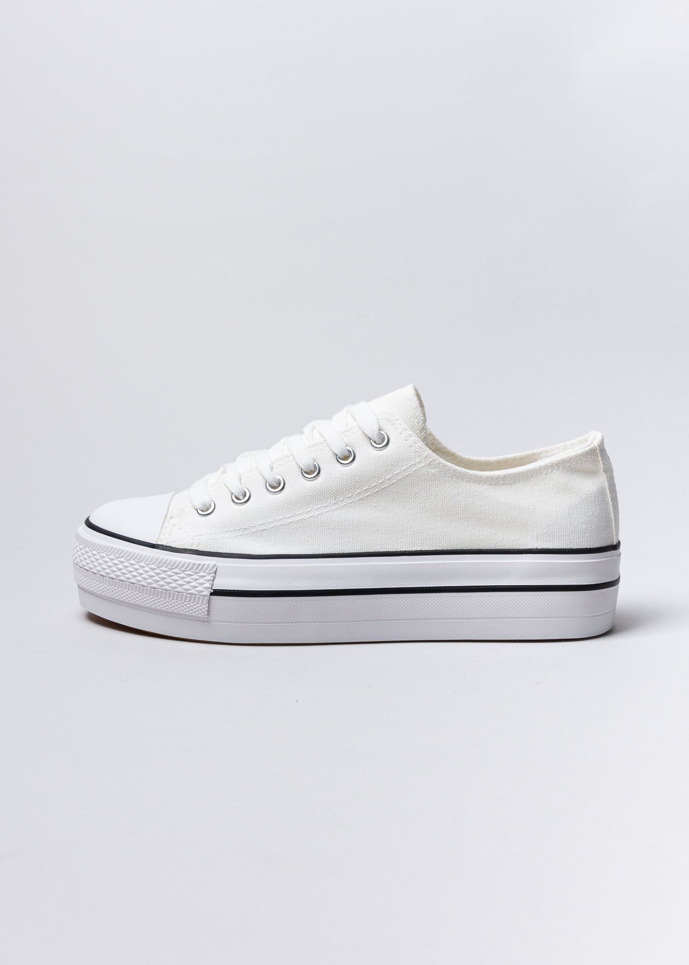 Tenis clásico canvas plataforma sold by Shasa product image thumbnail 2