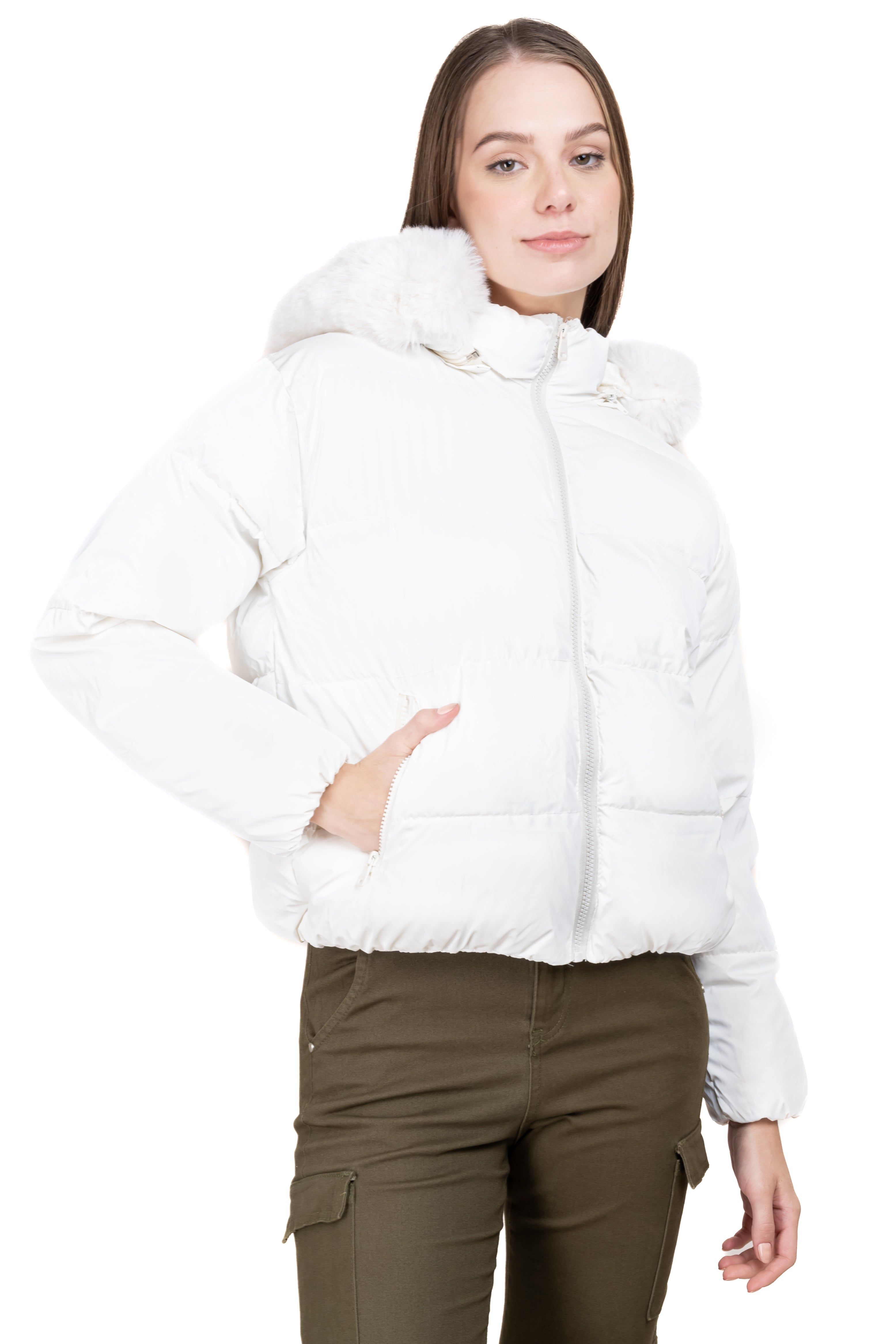 Chamarra capitonada gorro peluche sold by Shasa