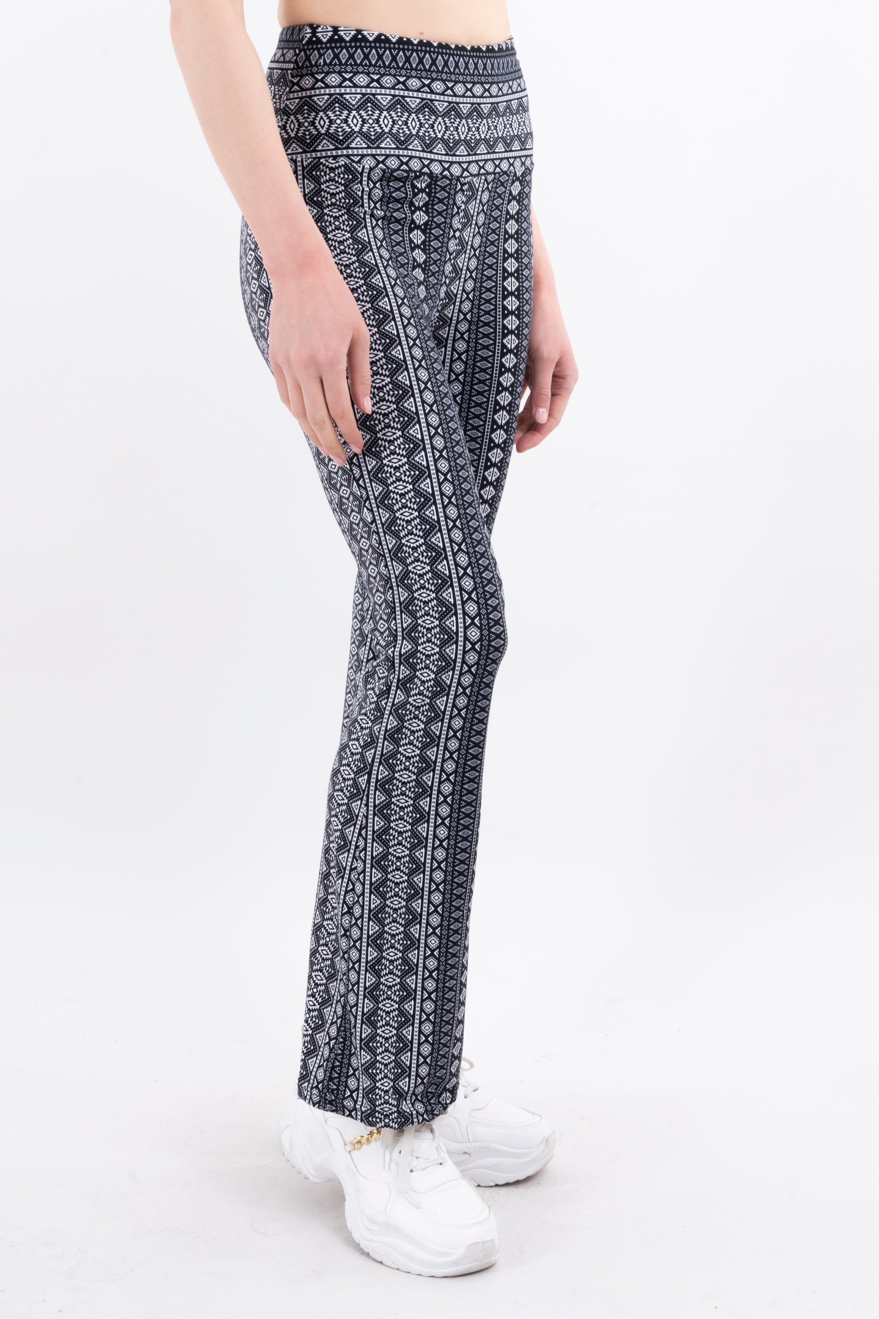 Pantalon estampado tribal sold by Shasa product image thumbnail 3