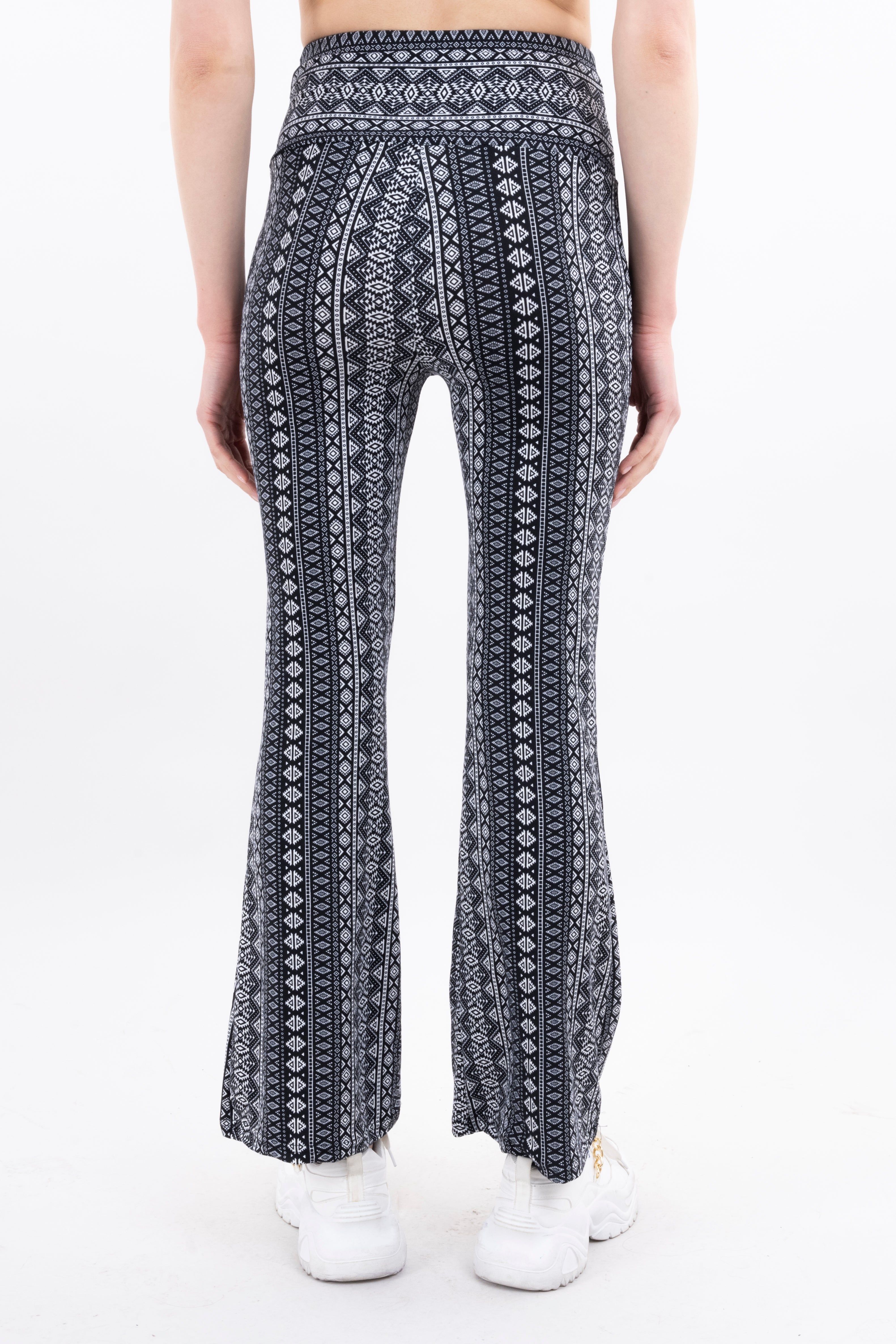 Pantalon estampado tribal sold by Shasa product image thumbnail 4