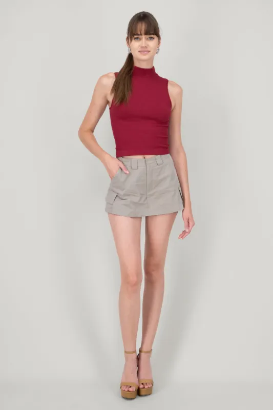 Minifalda short con bolsas cargo sold by Shasa