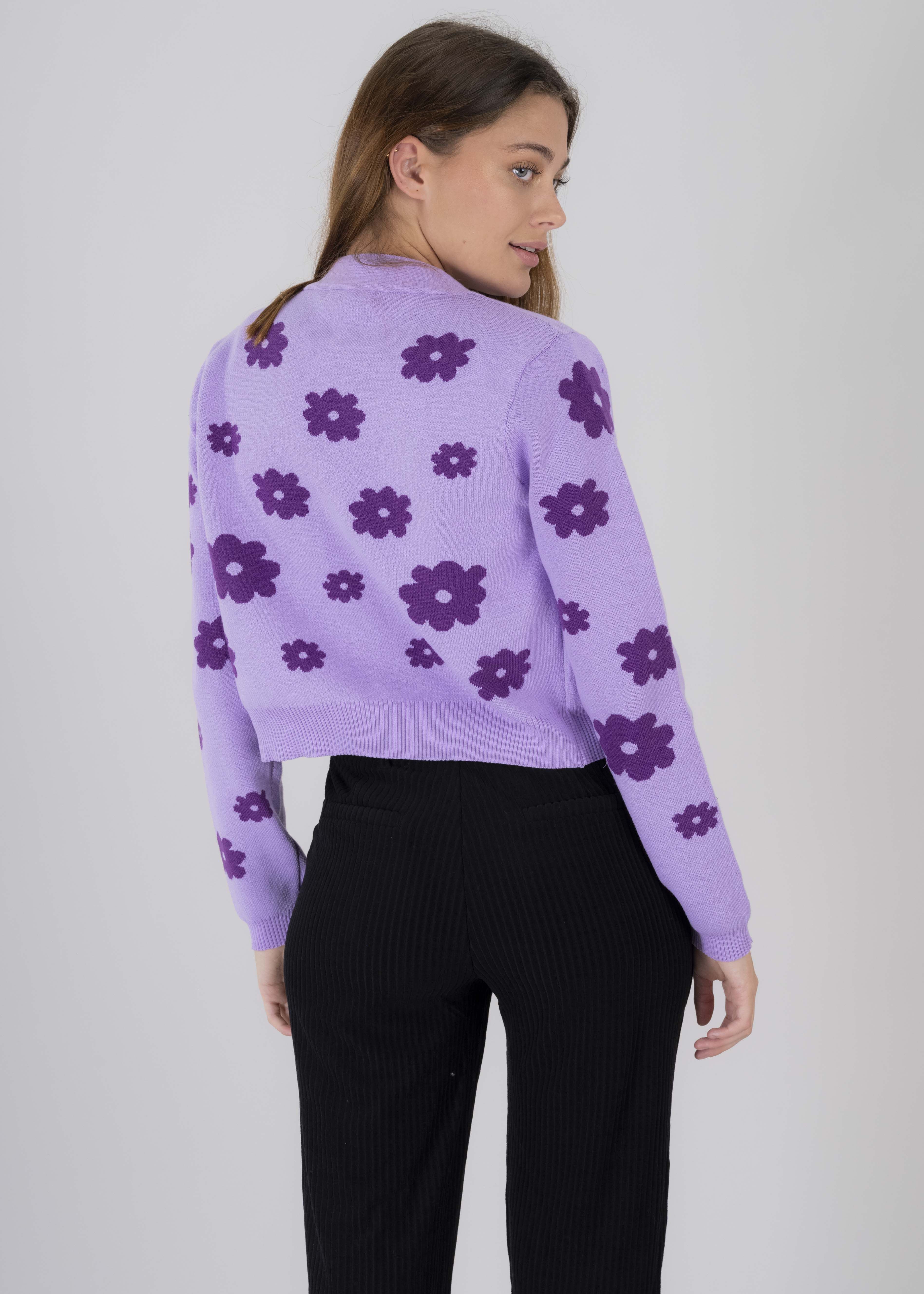 Cárdigan corto flores sold by Shasa product image thumbnail 4