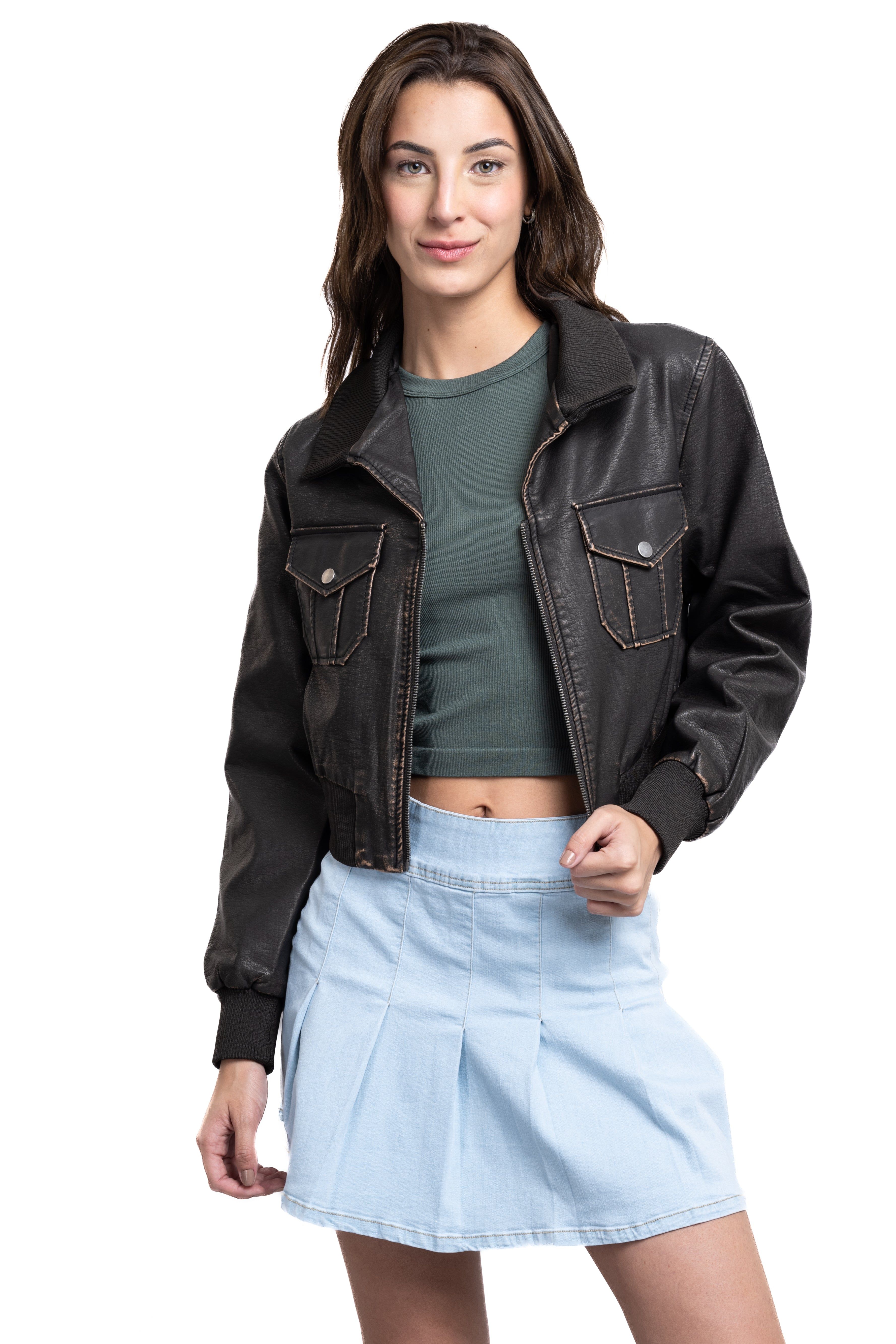 Chamarra bomber efecto piel desgaste sold by Shasa