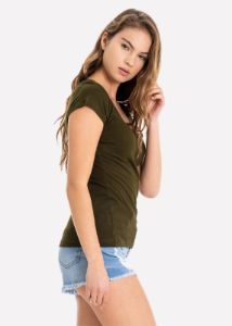 Blusa manga corta cuello v sold by Shasa