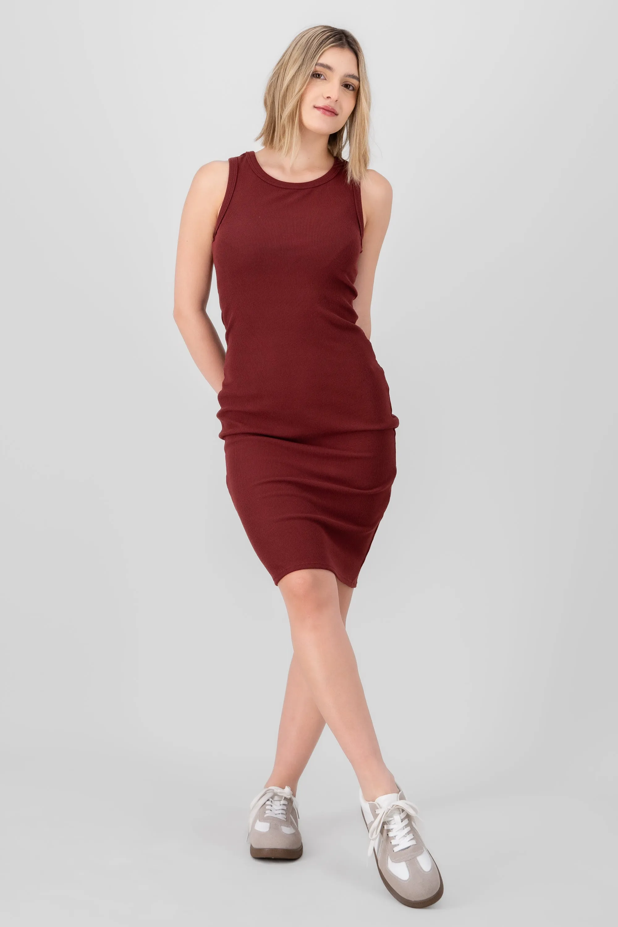 Vestido midi sin mangas rib sold by Shasa