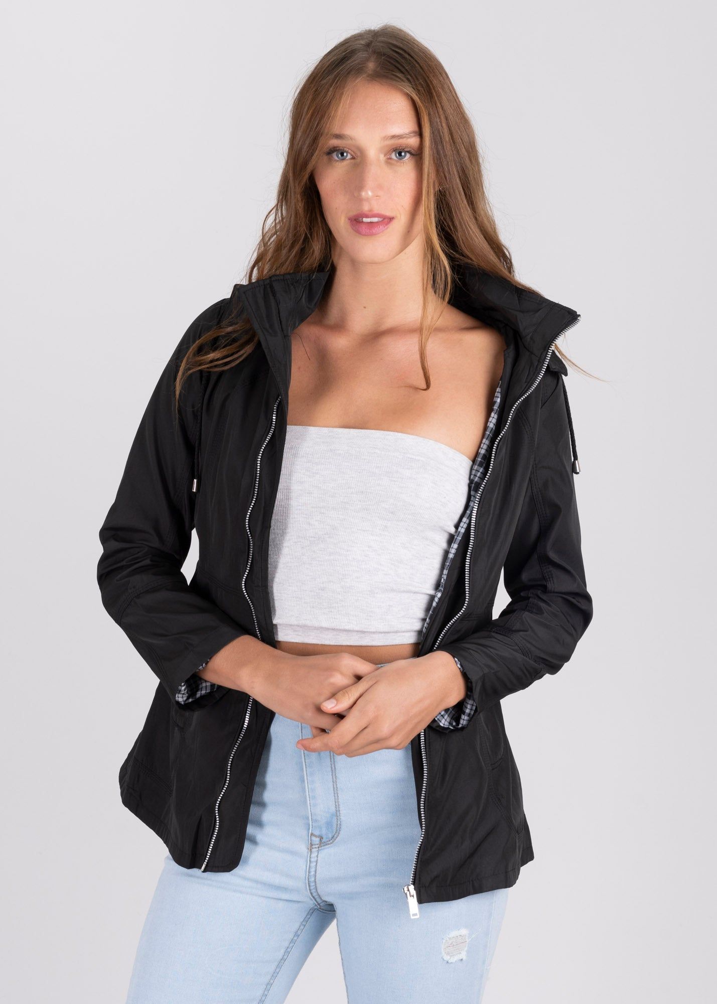 Gabardina corta forro cuadros sold by Shasa product image thumbnail 2