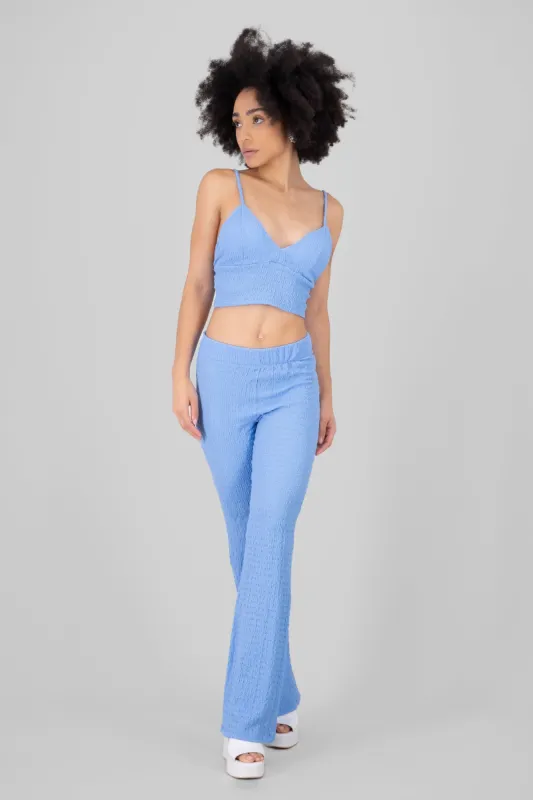 Pantalon flare textura sold by Shasa