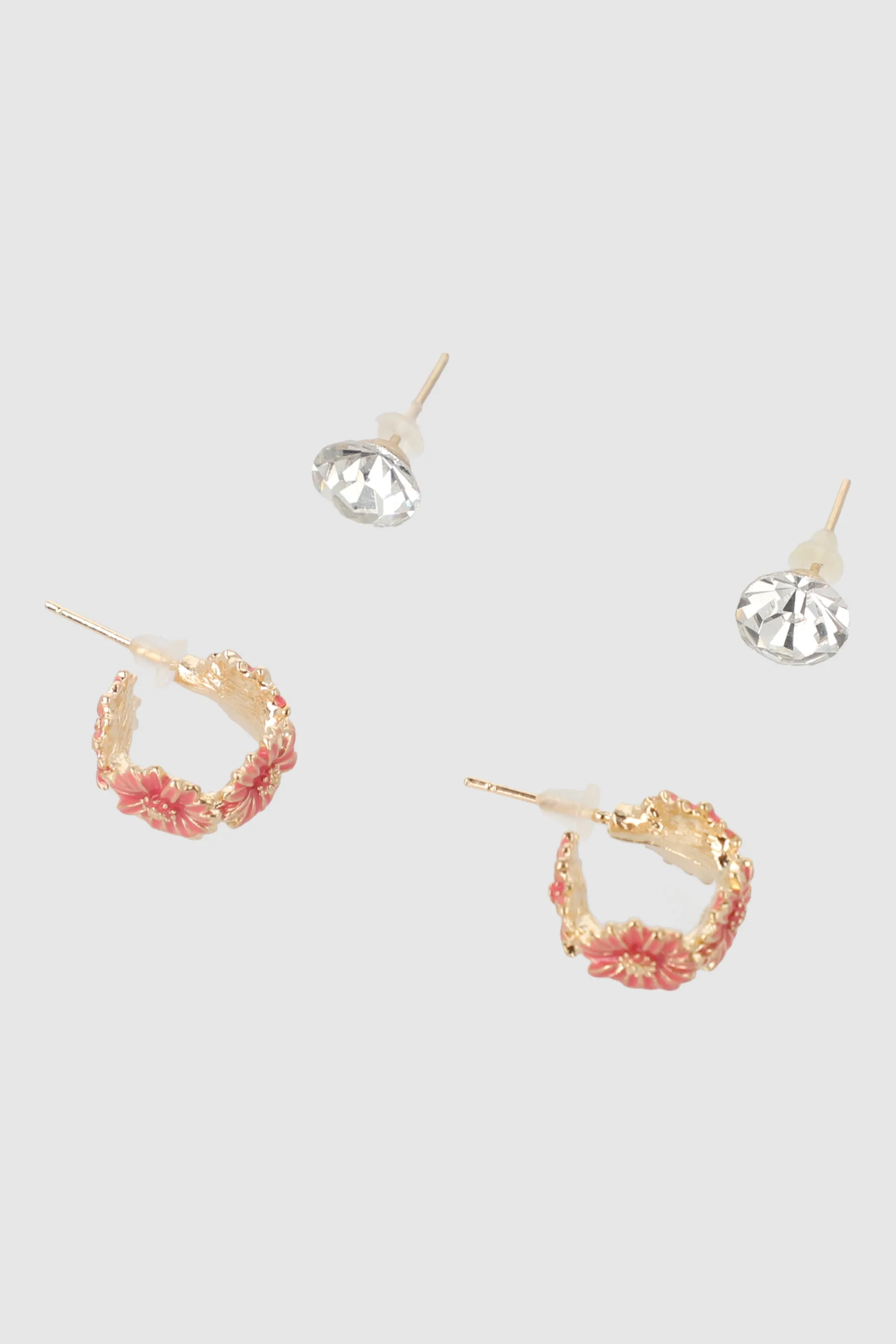 Set 2 pares aretes flores sold by Shasa product image thumbnail 2