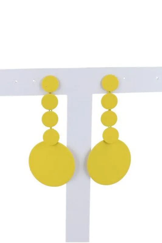 Aretes colgantes circulares sold by Shasa