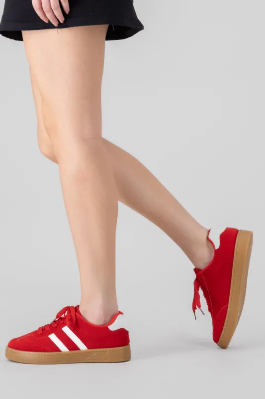Tenis casual rayas punta suede sold by Shasa