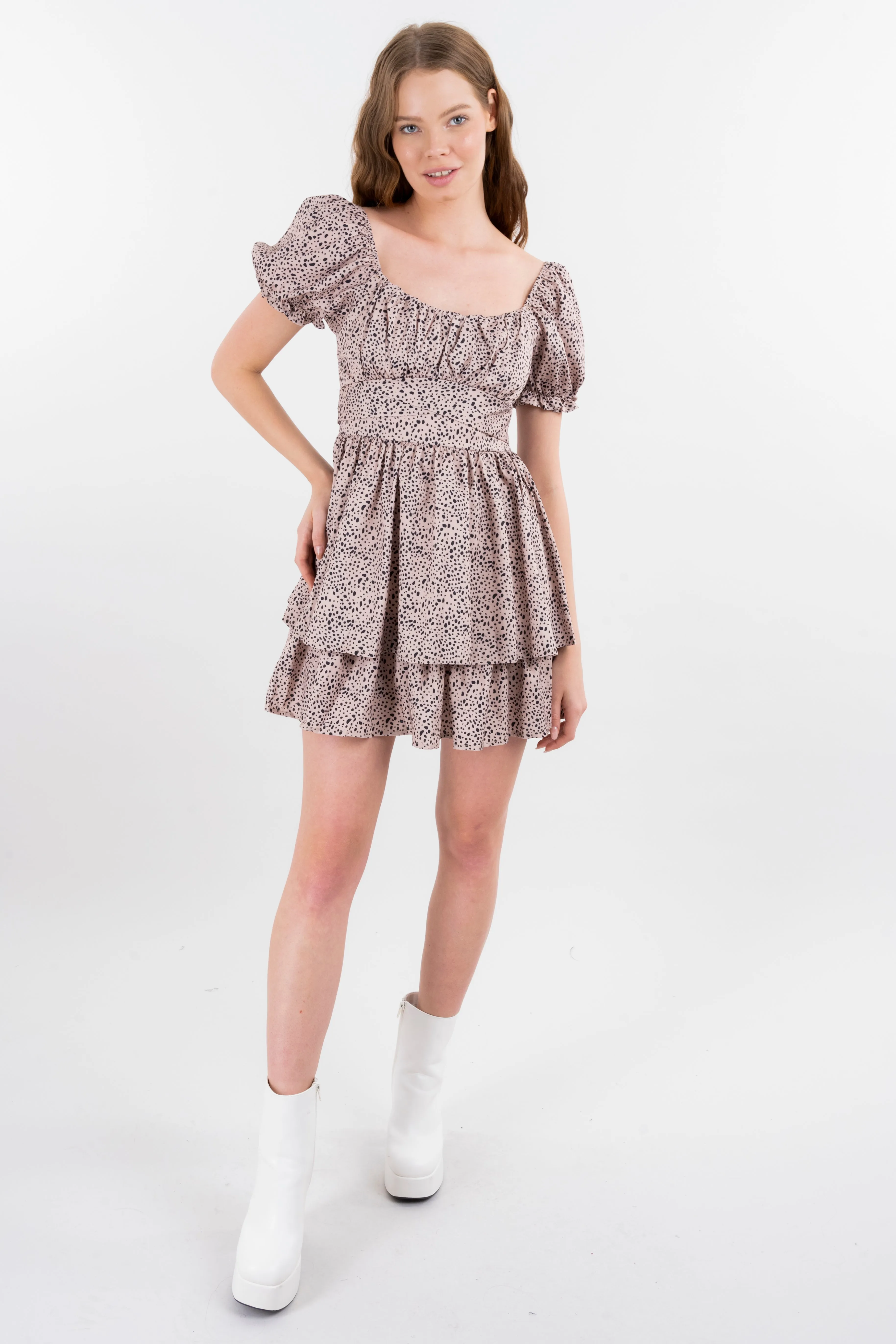 Vestido mini manga abullonada flores sold by Shasa