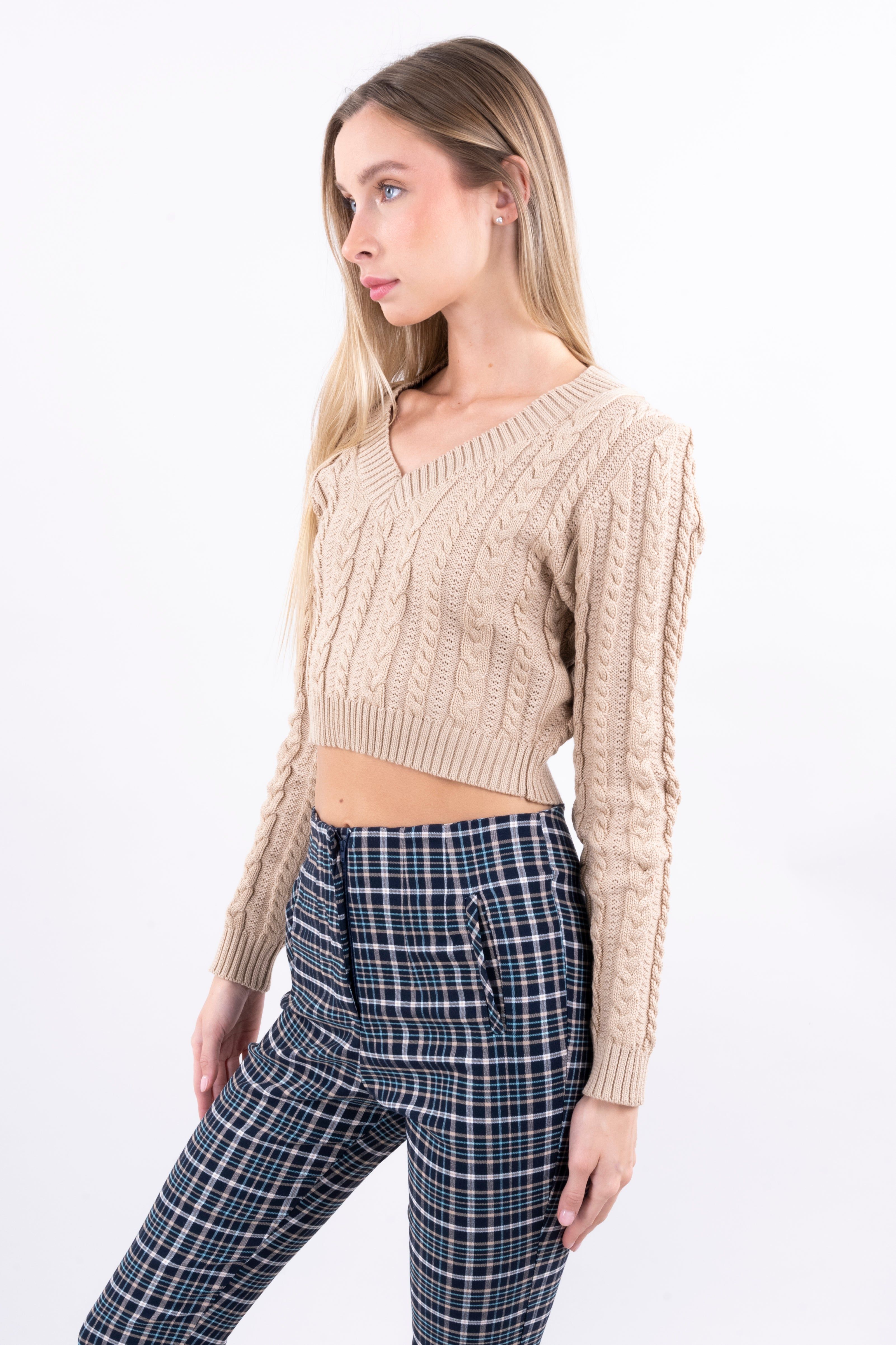 Suéter crop punto cuello v sold by Shasa product image thumbnail 3