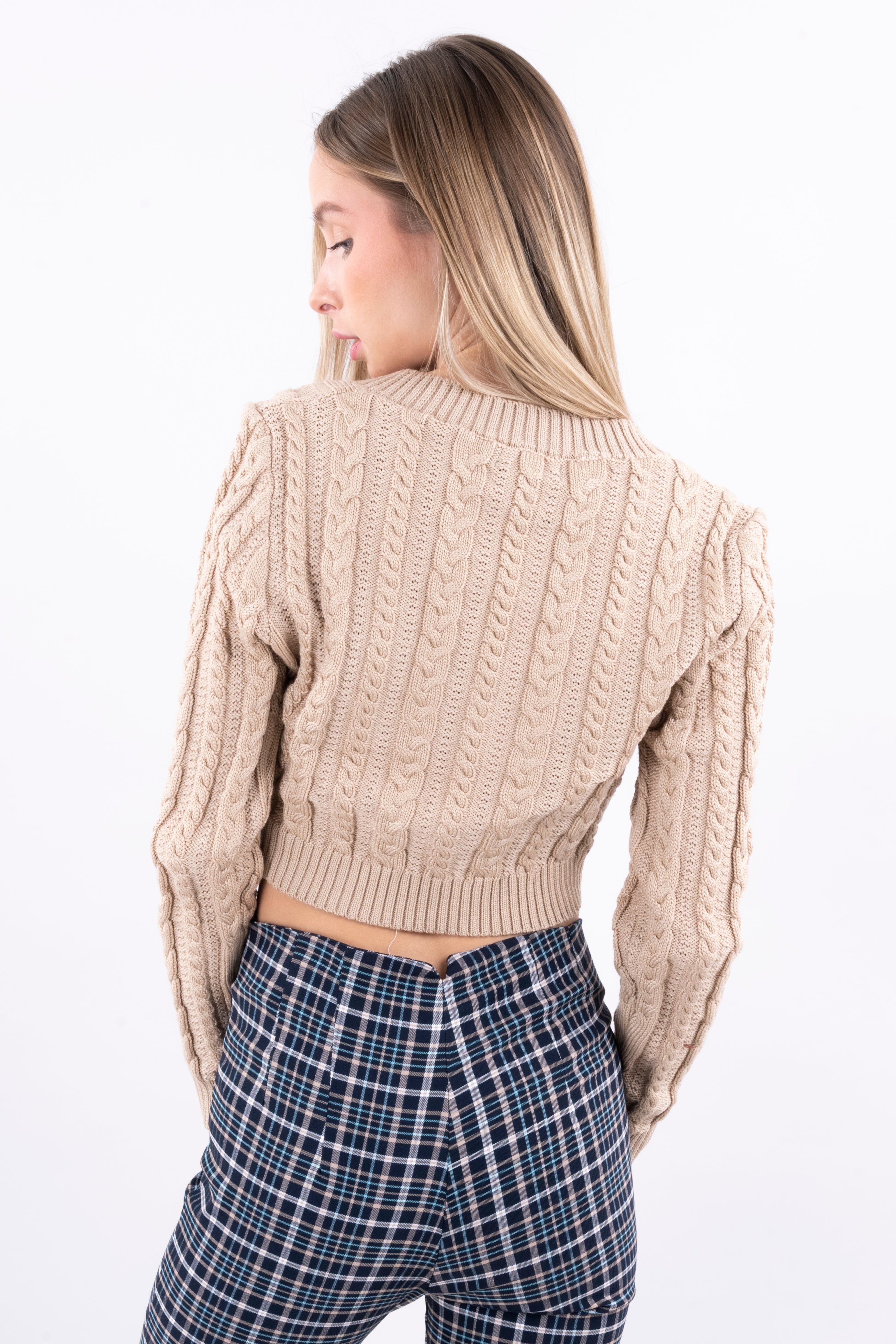 Suéter crop punto cuello v sold by Shasa product image thumbnail 4