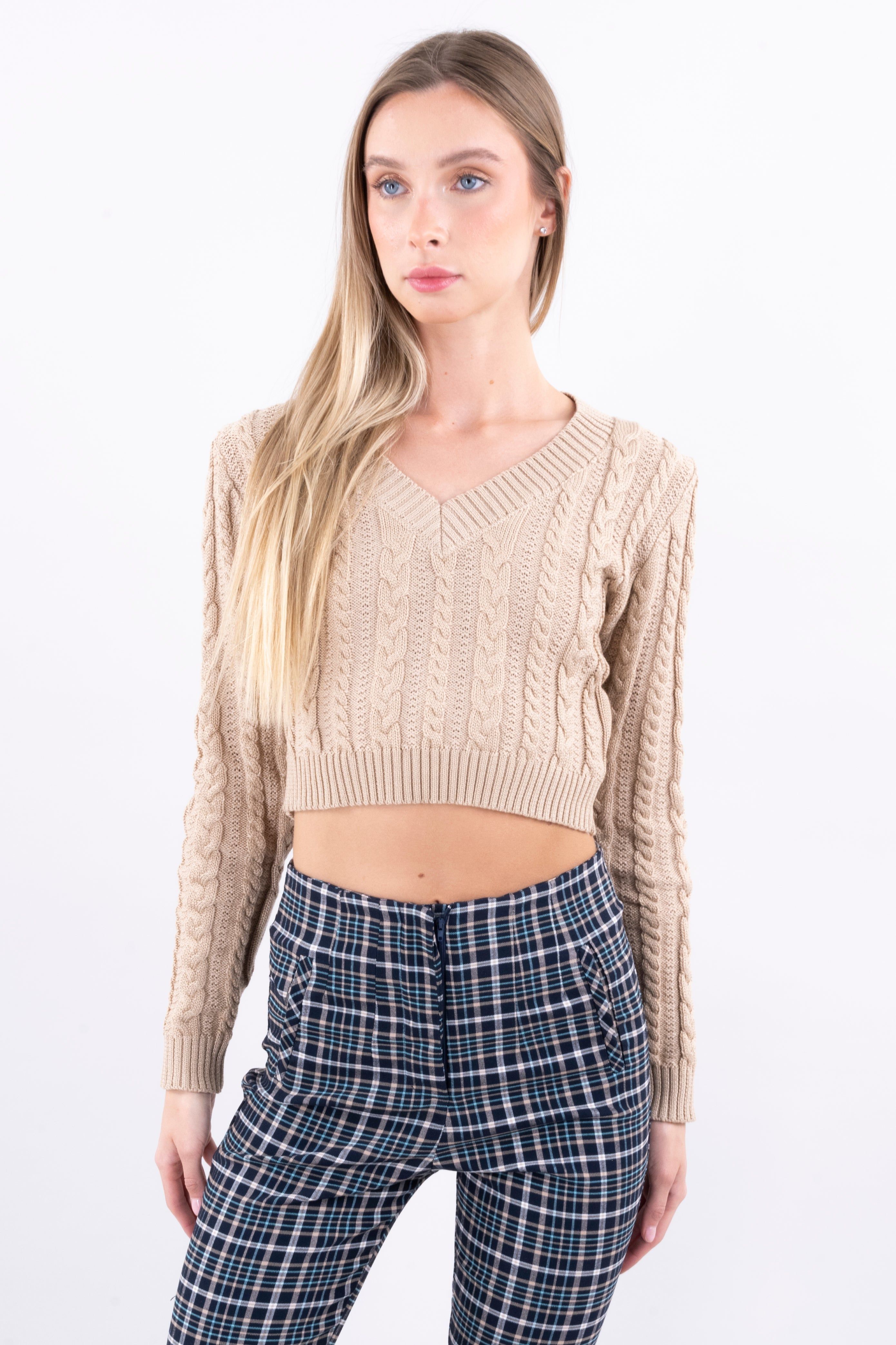 Suéter crop punto cuello v sold by Shasa