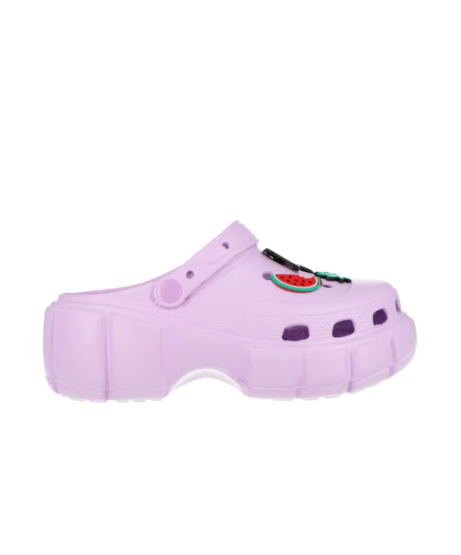 Zuecos ventilación suela dentada sold by Shasa