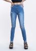 Jeans cintura media destrucción sold by Shasa