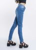 Jeans cintura media destrucción sold by Shasa