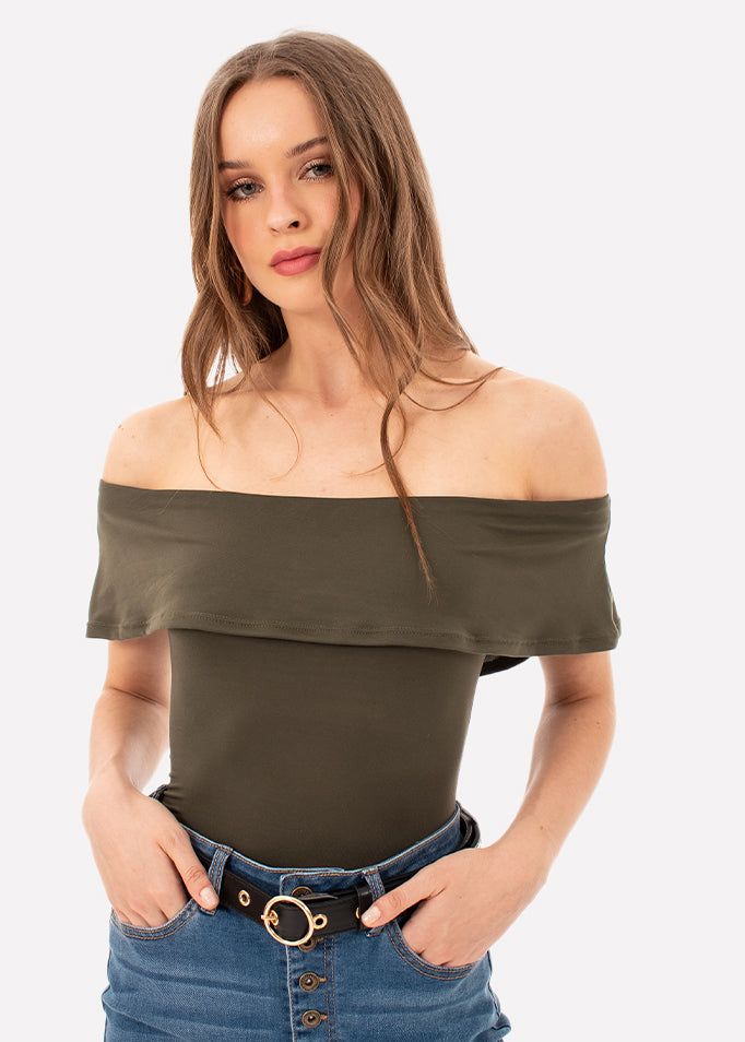 Bodysuit hombros descubiertos sold by Shasa