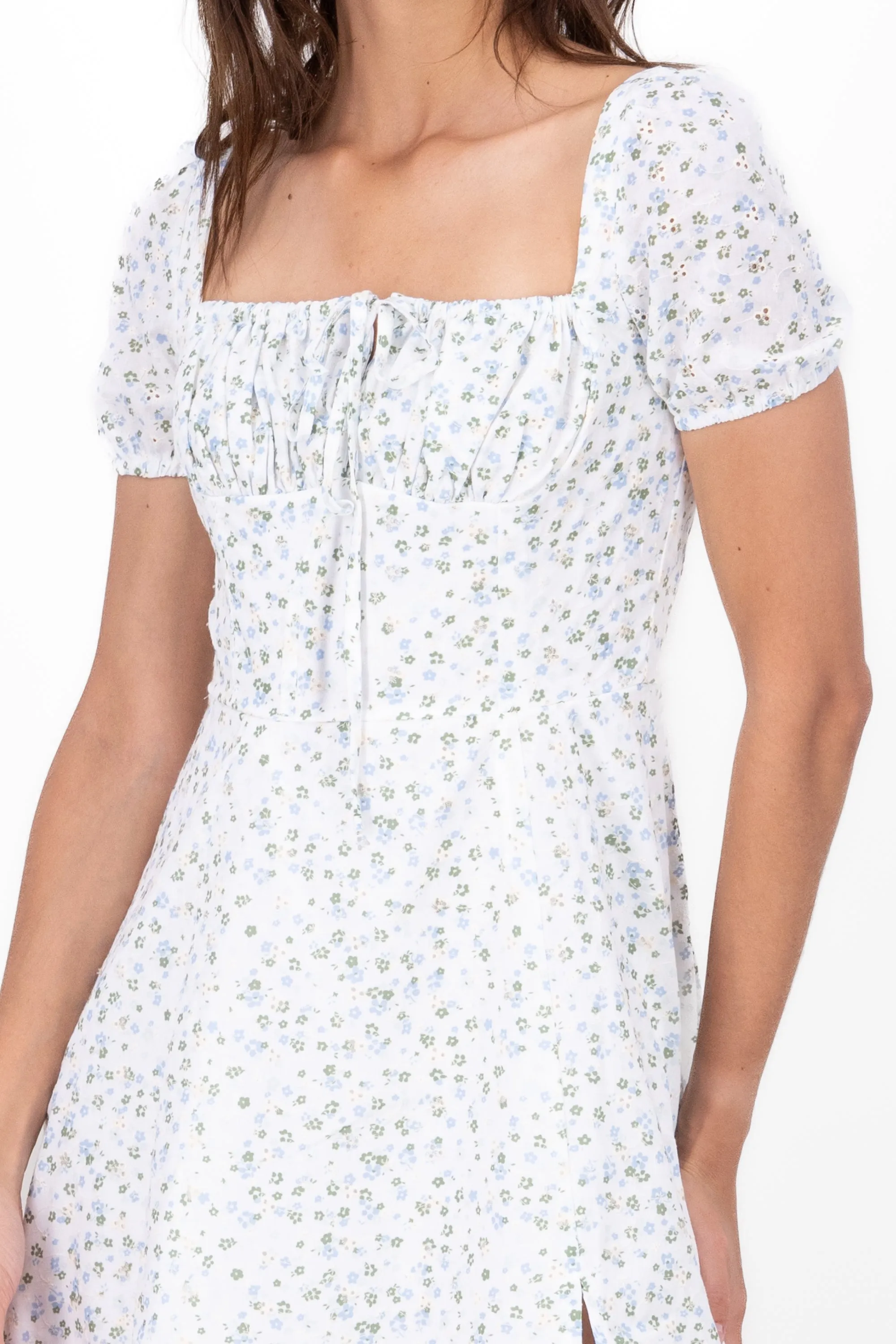 Vestido midi bordado abertura pierna sold by Shasa product image thumbnail 5