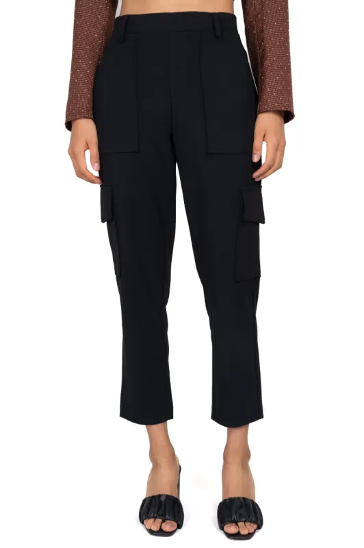 Pantalón monocolor bolsillos sold by Shasa