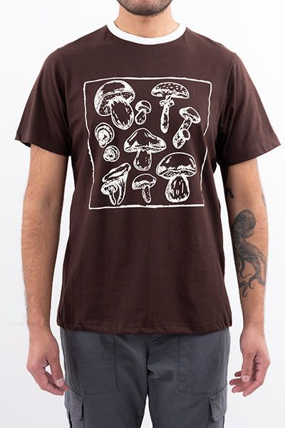 Playera manga corta hongos sold by Shasa