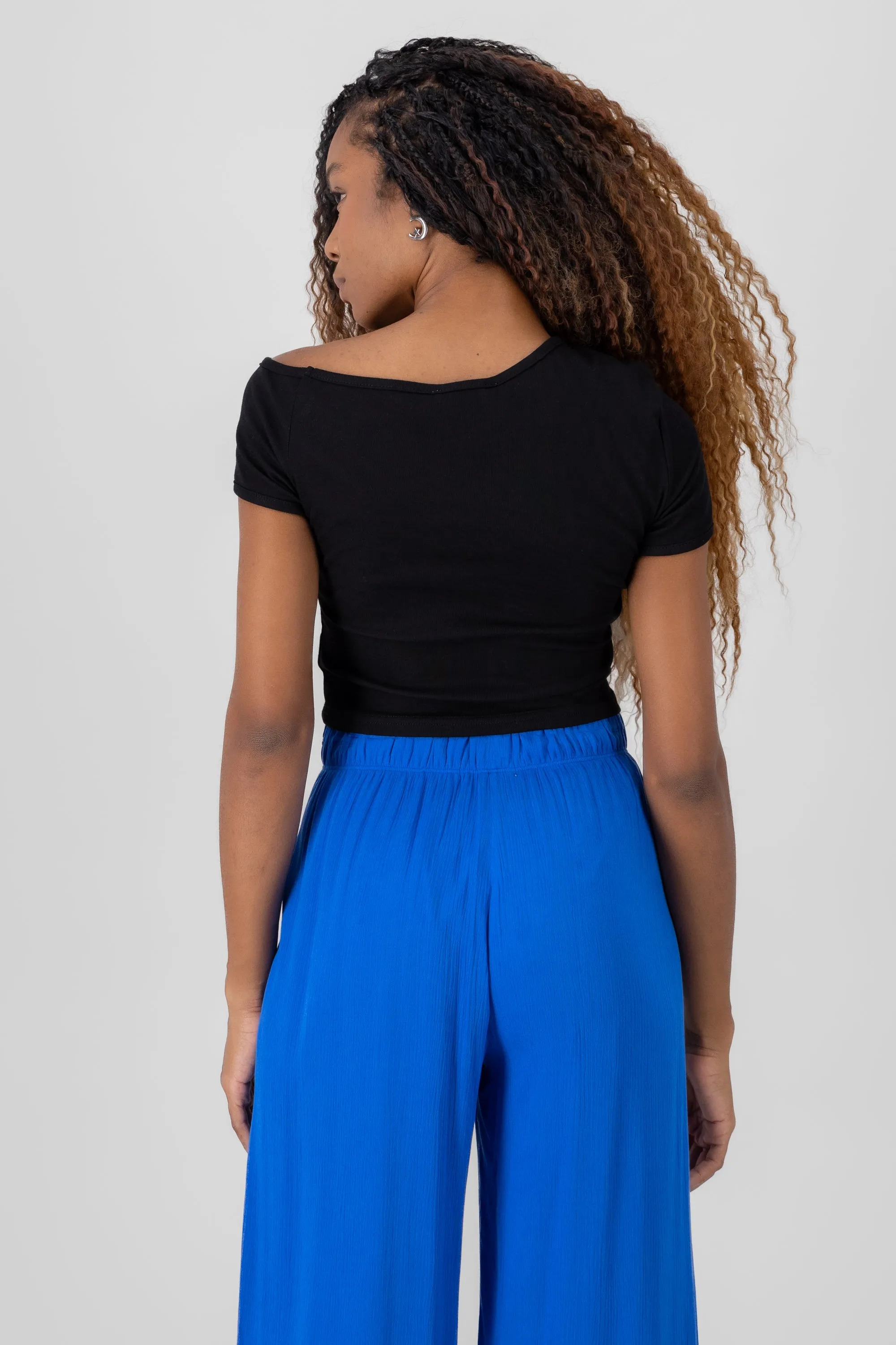 Top asimetrico liso sold by Shasa product image thumbnail 4