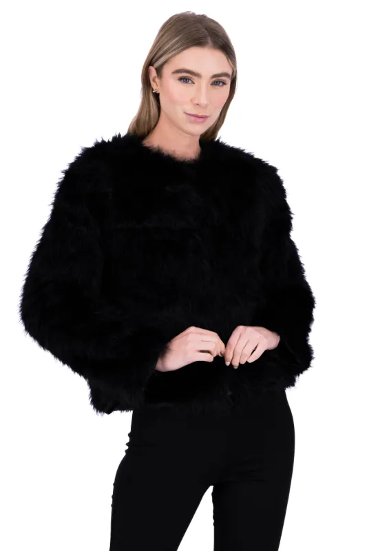 Abrigo corto peluche sold by Shasa