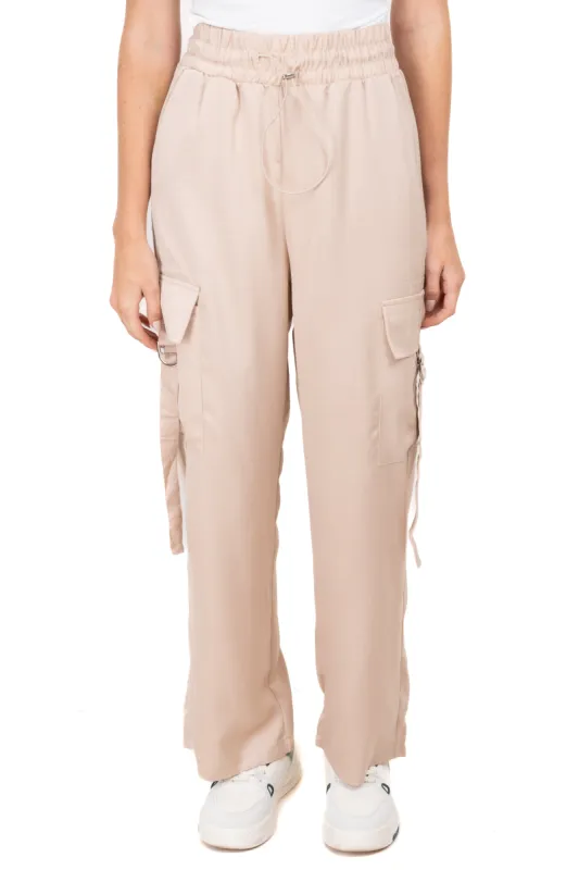 Pantalón cargo straight cintas sold by Shasa